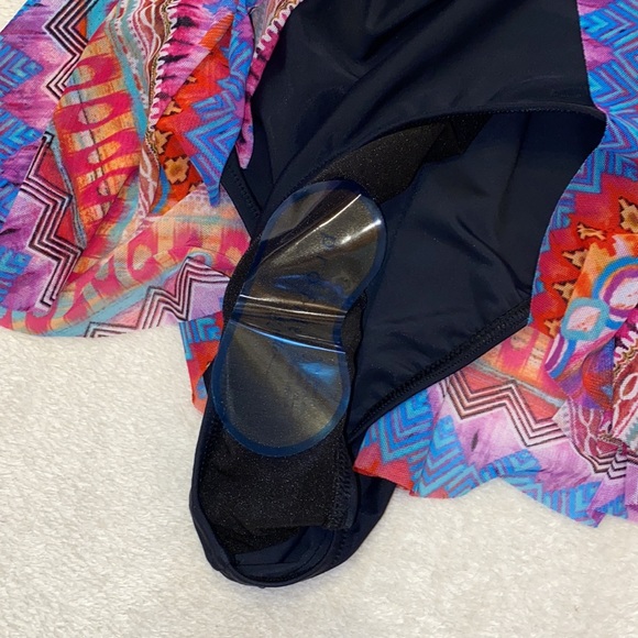 Profile by Gottex Aztec one piece Swimsuit - Picture 7 of 7